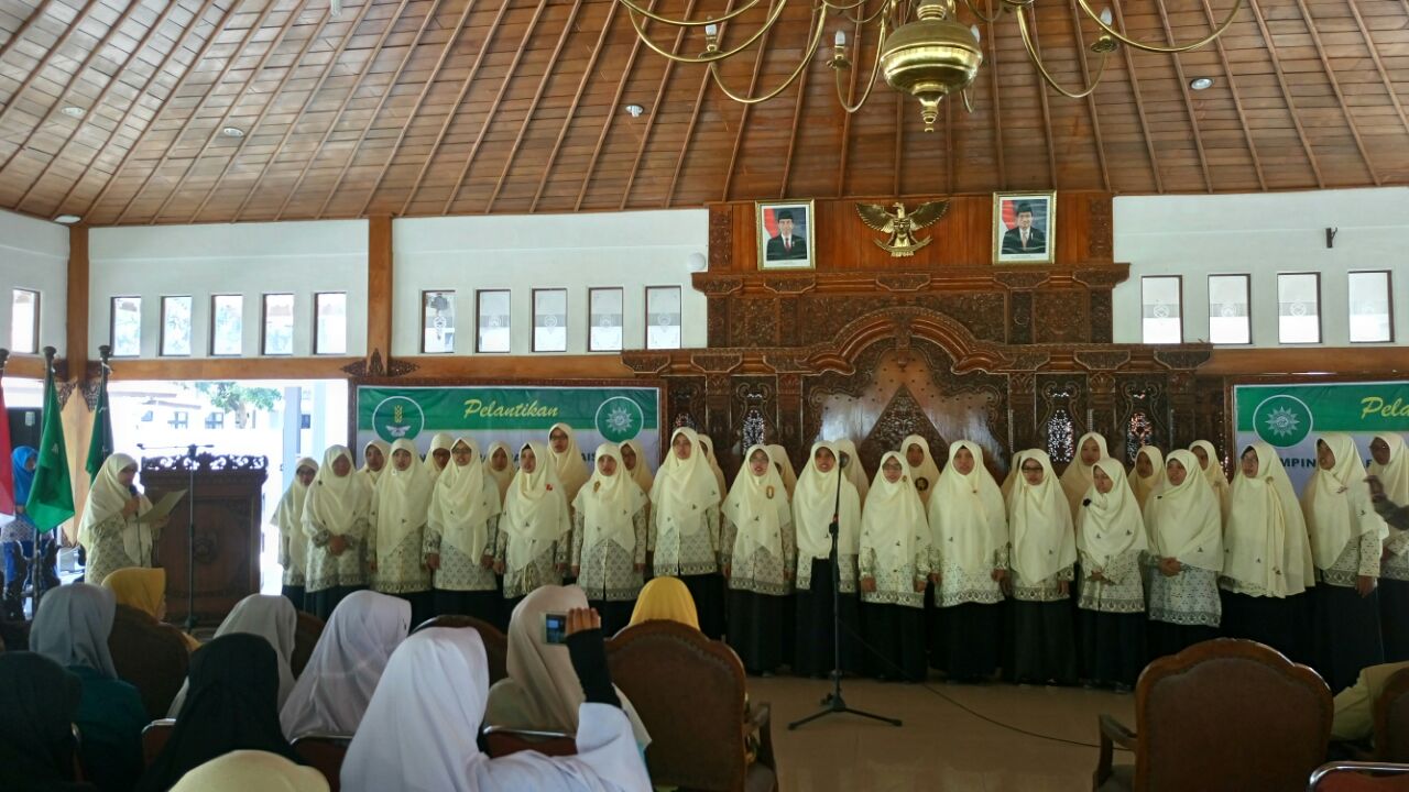 Sarasehan Nasyiah Kebumen bersama Remaja Karang Maja